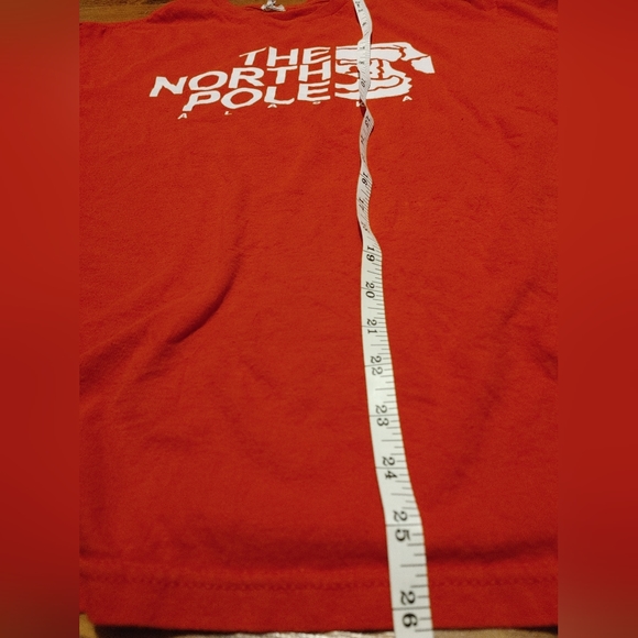 The North Pole Alaska Santa Christmas shirt The North Face vintage spoof tee 🎅❄ - Picture 6 of 6